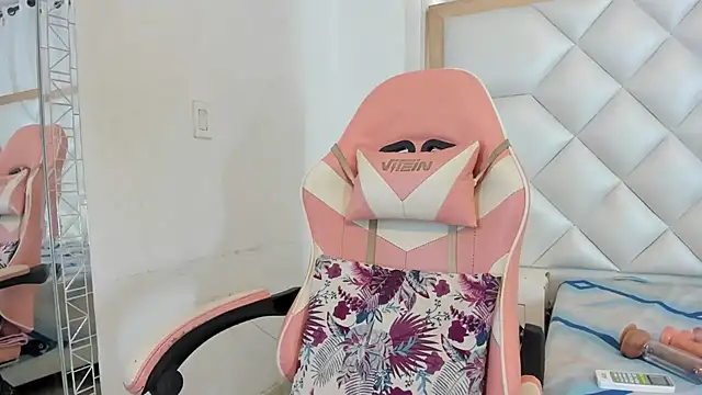 Michelleblair1 - Ultra squirt 💦