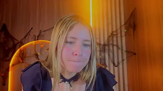 Aratna_Blonde_Tx - ass oil