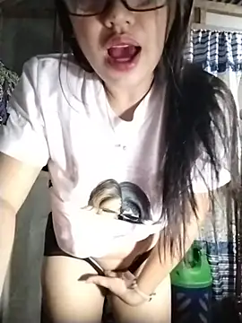 Alisha_27 - Fully naked play pussy with dildo 10mins