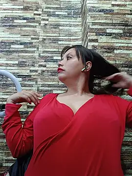 LIA--23 - completely naked for 5 minutes