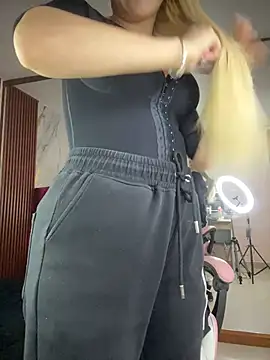 Alicev_kitty - zoom pussy