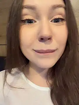 Peachy_Dream - tits out + blow job under table