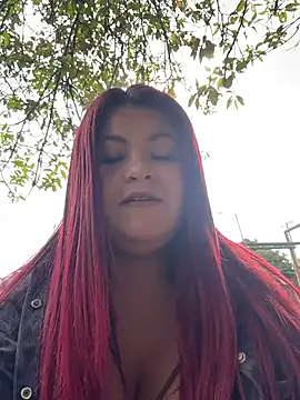 Lia-Moon77 - Show tits clamps hard 😈