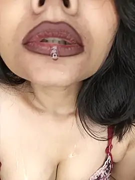 HOT-SHAKIRA - Pussy lick 👅