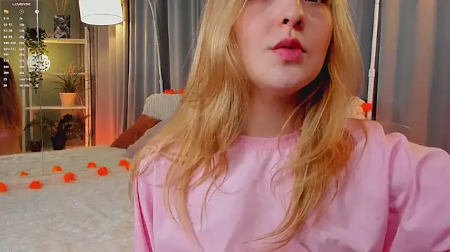 Stay_with_alice - take off shorts
