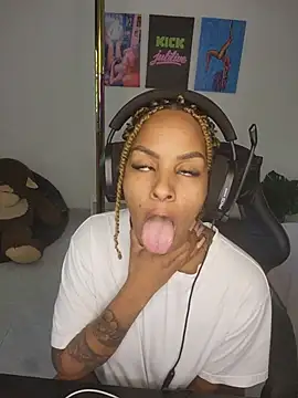 Julixxx22 - rub clitoris 1 min