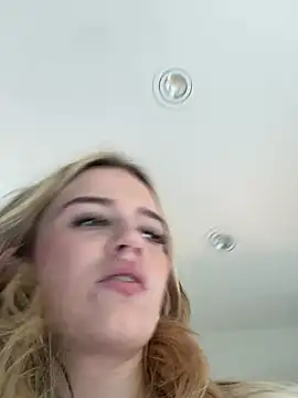 Brittneyyy - take pasties off