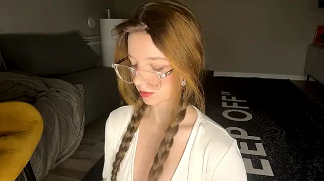Kissme_Kira - hard mash tits close up