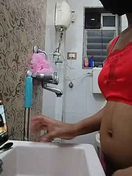 Mini-cutie - Boobs and oil show