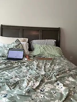 Sexxxylexxxy69 - Fist each others pu$$y 😍