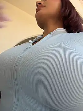 Irina_Velvett - Show ass😈😏