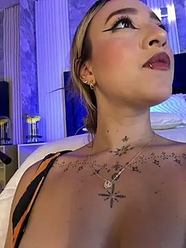 MollyCruz - squats anal hardcore 😈😈😈