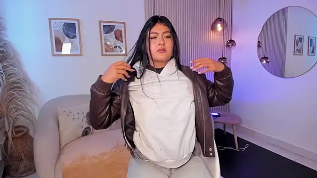 Bella_rochee - 🍆 Soft licking & tease on the dildo