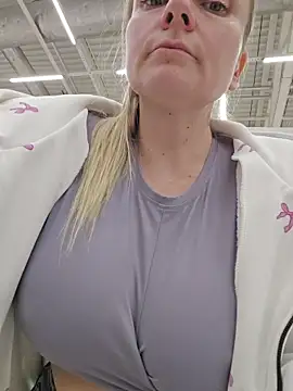 Bondgirl_013 - Naked Squirt 💦💦💦
