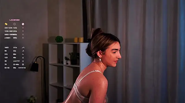 ZyvessiaGlessia - give that booty a couple spanks