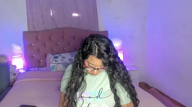 Latinabombsheell - OIL BOOBS AND BOUNCE