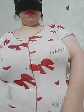 Sanae_hwaya - اشيل ملابسي كلها🍑🥵