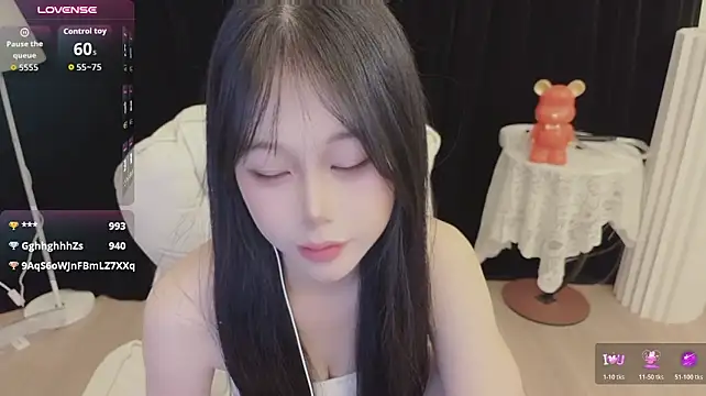 -Annababy - 裸背小狗趴2分钟