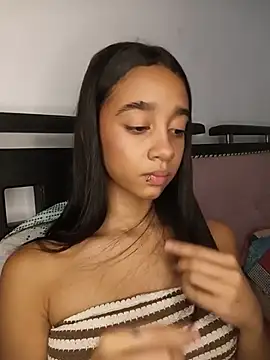 Zoe_Sweett18 - Naked+ finger in the ass