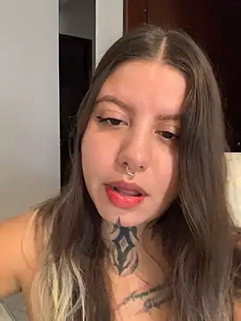 ElliWeaver - Naked boobs+ control domi 30 second