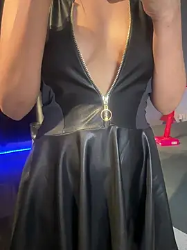Hot_royalbhabhi - Sucking Dildo👅👅