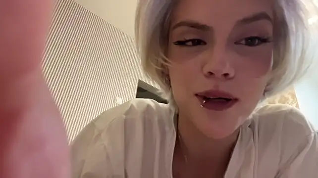 TamikaFeagler - Cold rain on my boobs