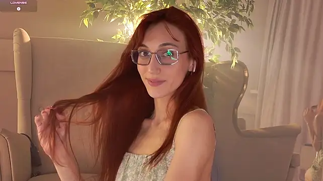 LeyaAtwood - add water on my breast and neck