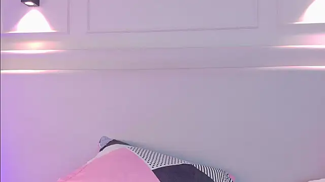NaomiKlarc - Cntrl My lush x 2 mins