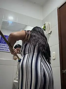 _Sarah-Office1 - FAKE SPERM ON TITS 👅