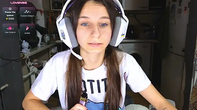 _Nika_Kik - masturbation 10 mins