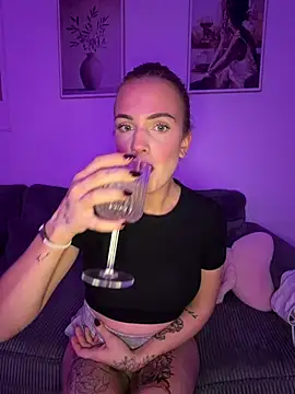 LorenaRosee - Play With my Pussy in Penties 🥵💦