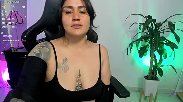 Karlie02_ - Spankss x4