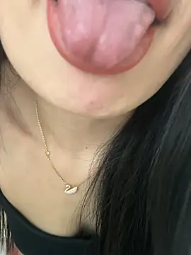 Lilyy_babyy - Thương em 💋