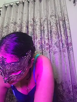 TANISHA-2026 - Suck niple