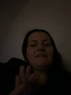 YoungGermanMila - 🖤squeeze my Boobs in Bra