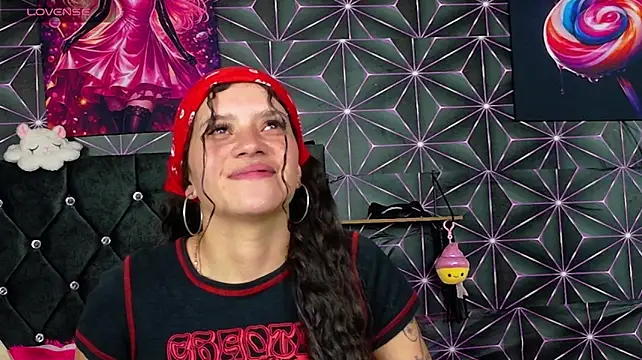 Sharlotshh - A very sexy shower show my ass
