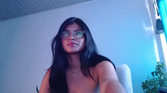 Hanna_beili - naked + spaks ass