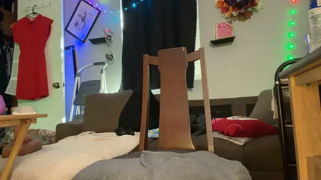 Alluringpixie - Naked 20 mins + butt plug