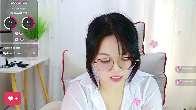 QiQi-Big - m腿抽插小穴喷水水~