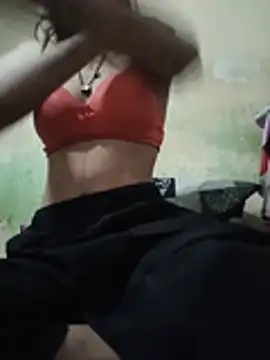 Nandundi - Show pussy in public