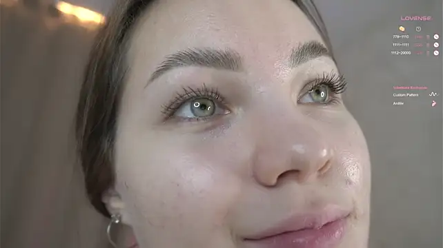 Xxlaletka - slap sensitive pussy gently