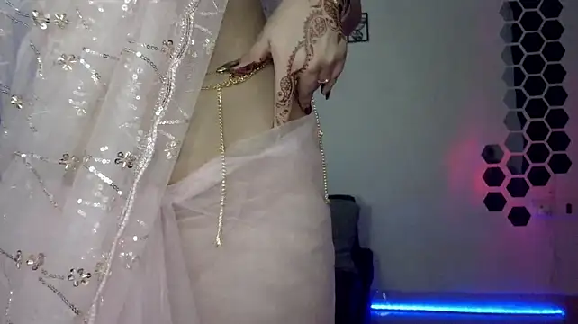 Aaranya_ - Full body oil Show
