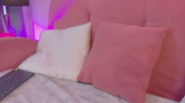 Karina2Smith - plug in my ass