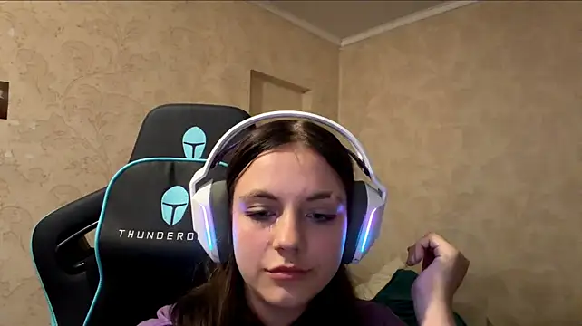 SandyVivona - Make a heart shape with my hands just fo