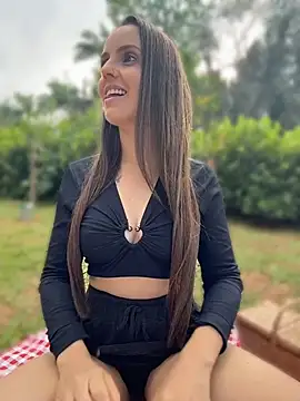 Evamoderninha - Visão de baixo sem calcinha