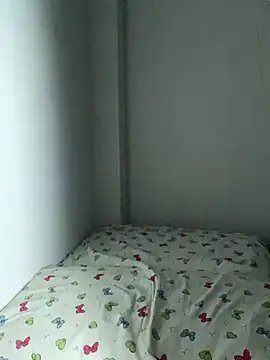 Angel_Eyes_xxx - To be Queen