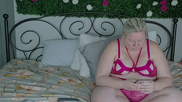 Siennaxluxx - XXXTRA HORNY