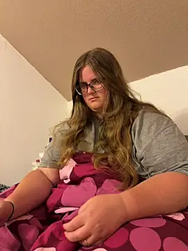 CurvyPaar2 - Show Ass & 2 Videos