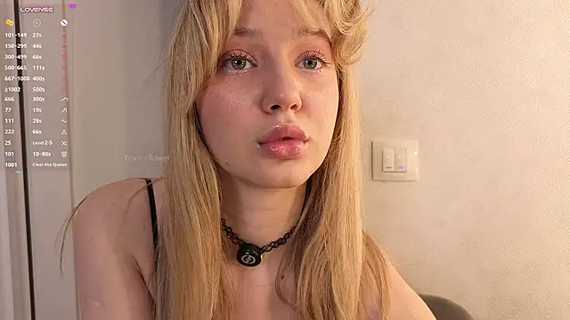 Bonnyfloweer - take off my bra!