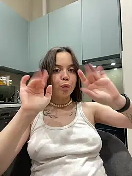 Kyivskyi_Tort - More vibration for pussy